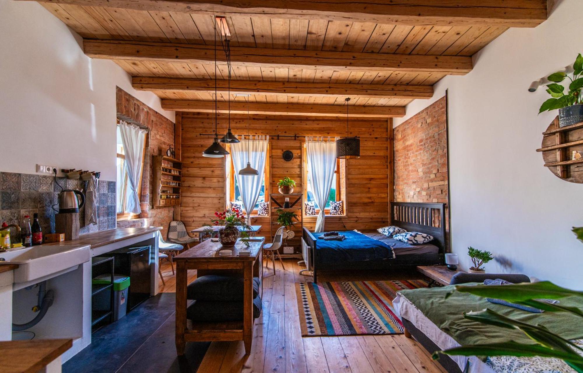 Minifaktura Loft Apartman & Reggelizo Es Etelbar Szokolya ภายนอก รูปภาพ