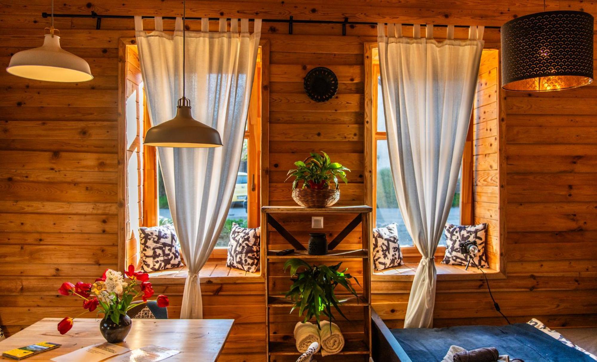 Minifaktura Loft Apartman & Reggelizo Es Etelbar Szokolya ภายนอก รูปภาพ